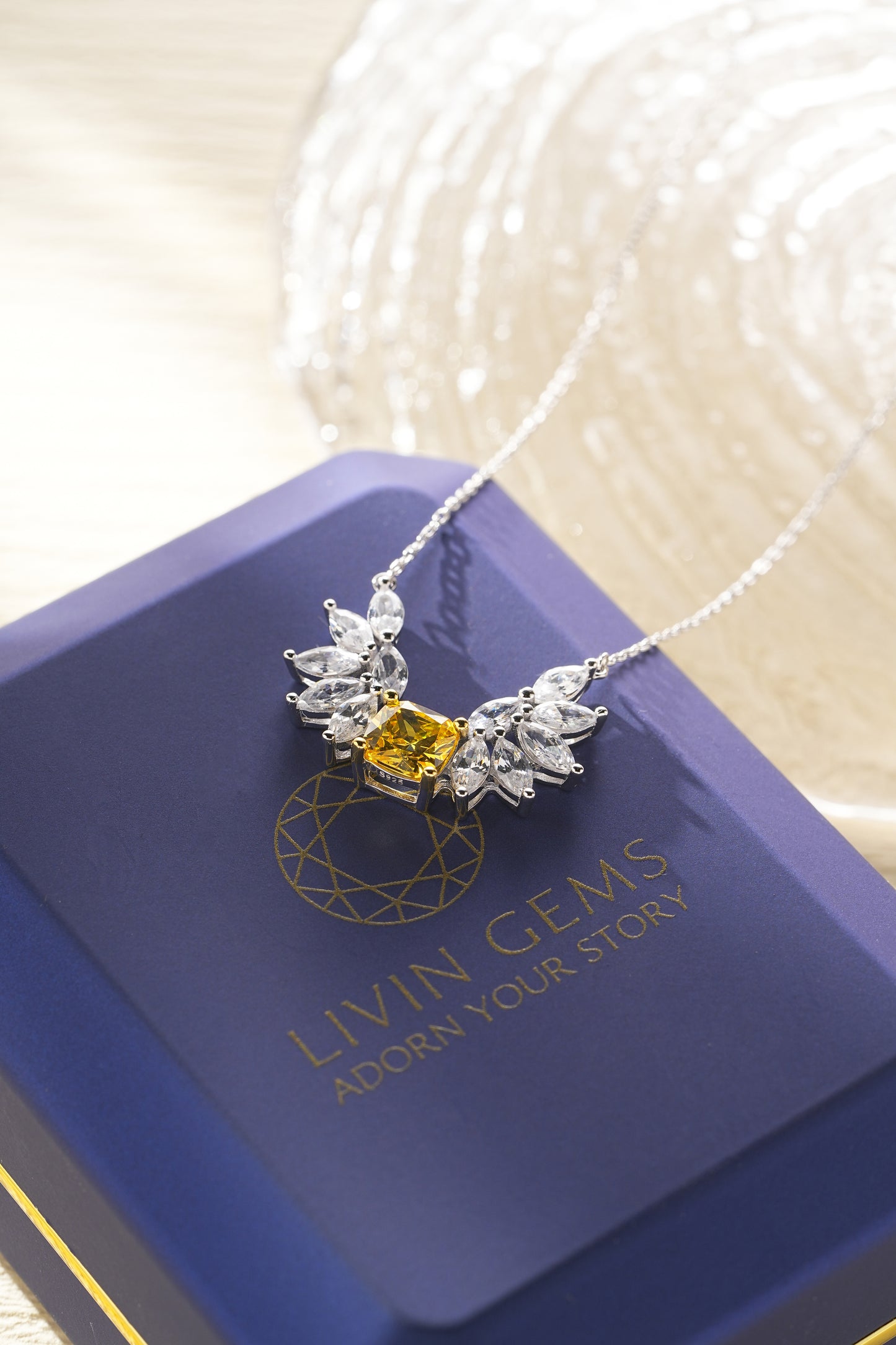 LiVin Gems Thornfire Necklace