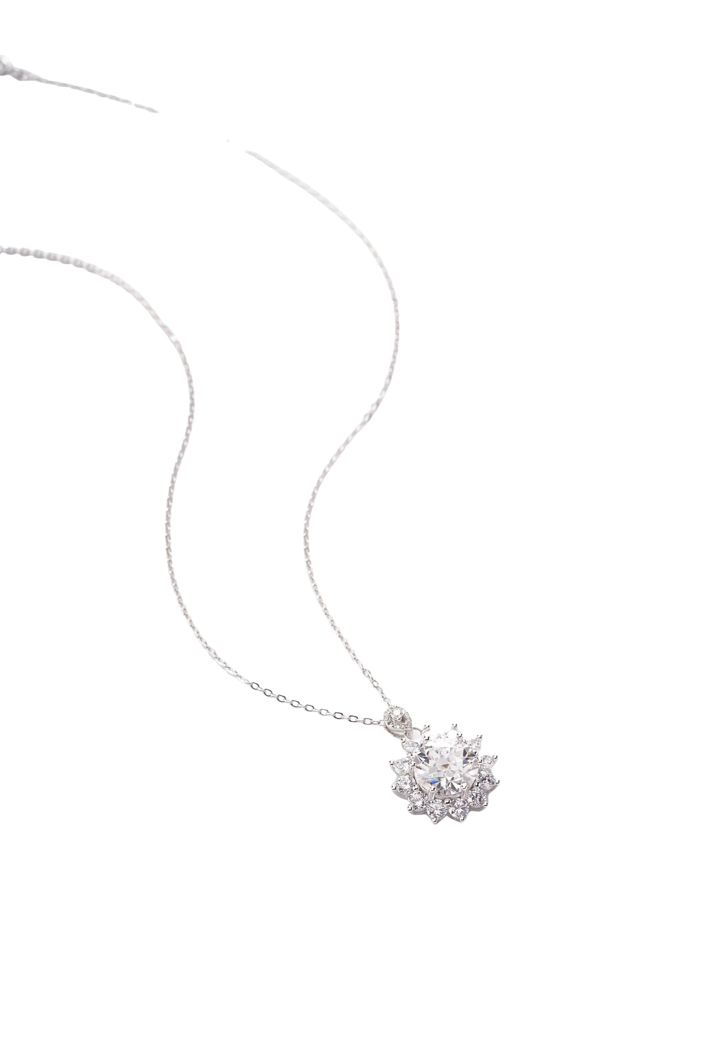 LiVin Gems Sunburst Necklace