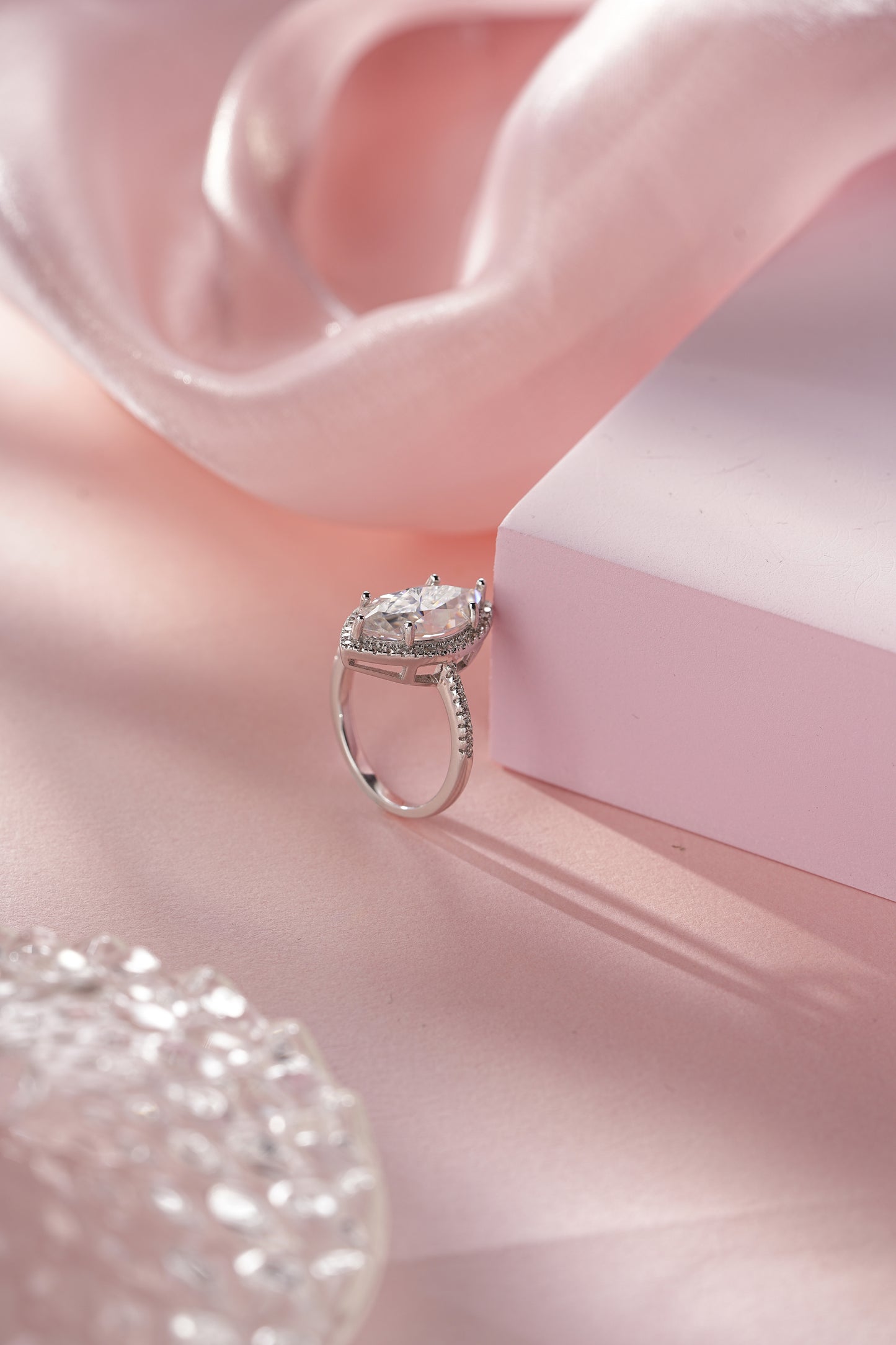 LiVin Gems Classic Marquise Ring
