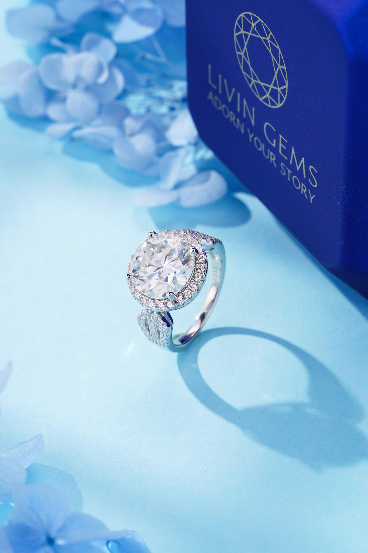 LiVin Gems Trinity Shank Ring