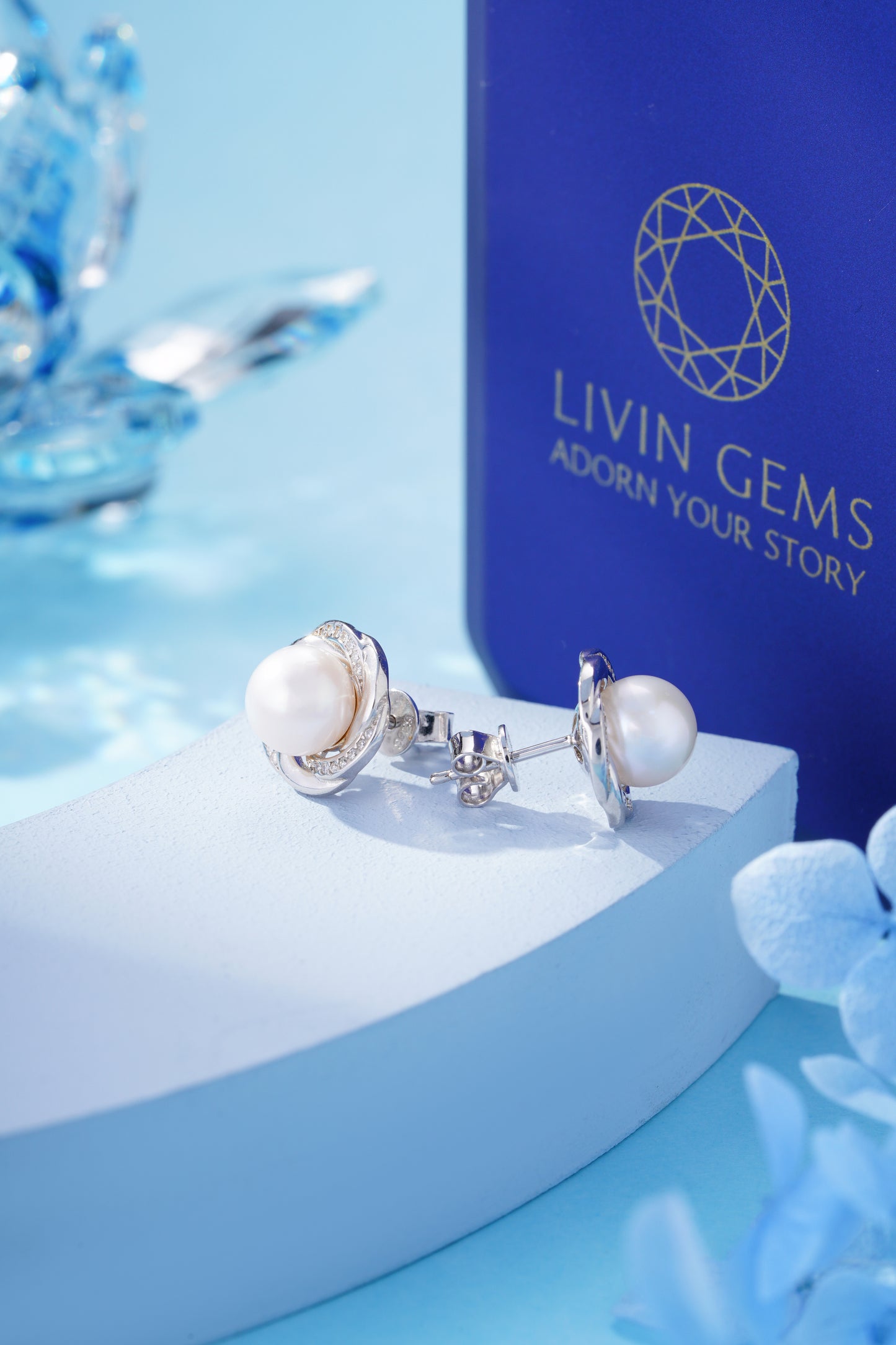 LiVin Gems Spiral Romance Pearl Earrings