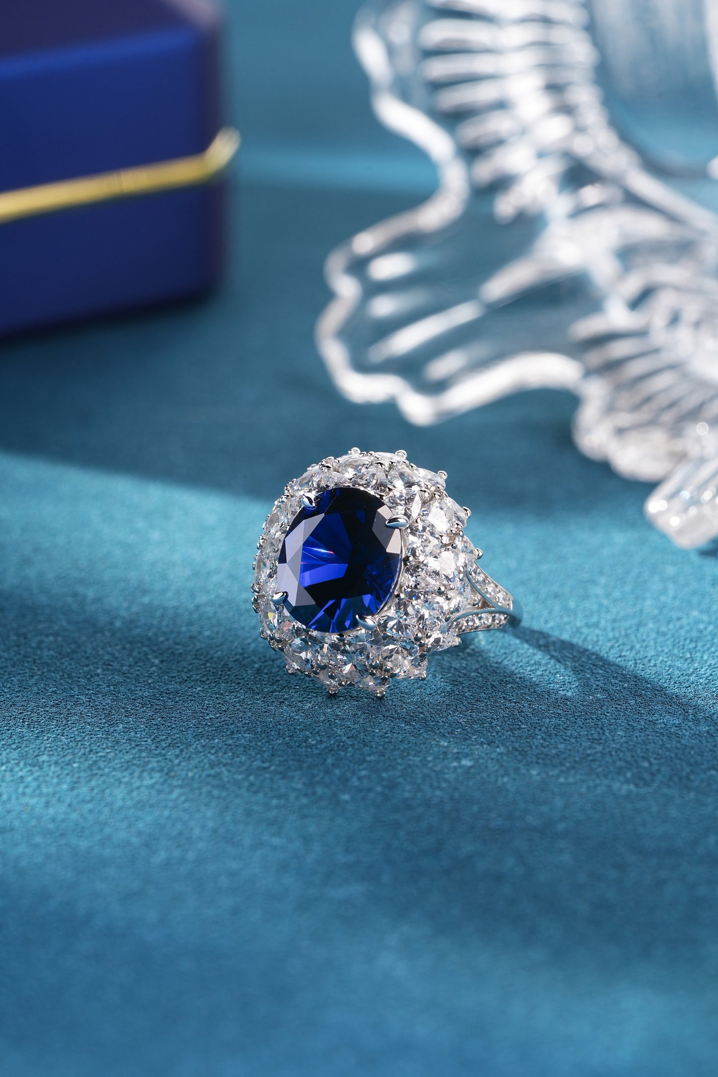 LiVin Gems Halo Ring