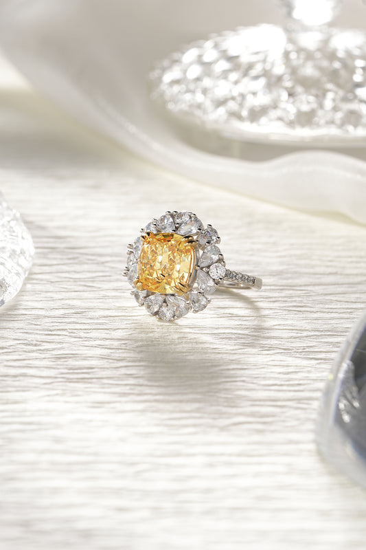 LiVin Gems Golden Bloom Ring