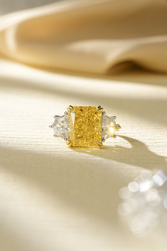 LiVin Gems Classic Monument Ring