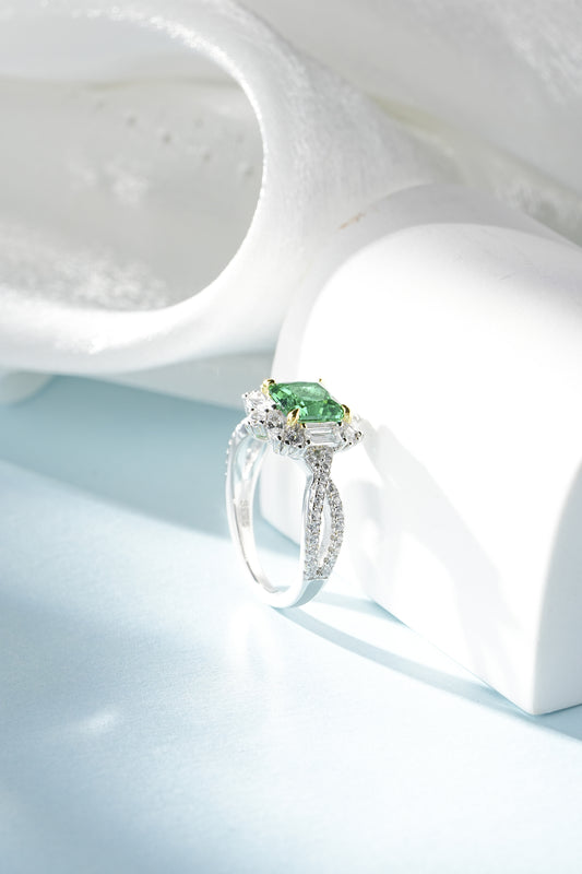LiVin Gems Evergreen Ring