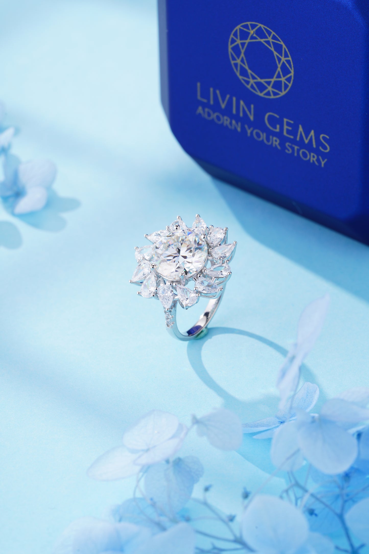 LiVin Gems Dahlia Ring